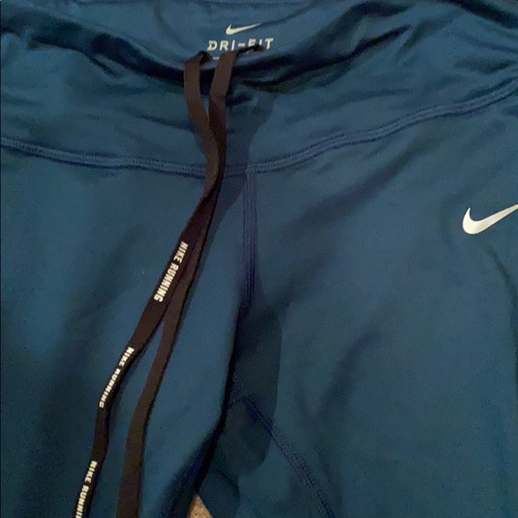 Capri leggings - Picture 2 of 3